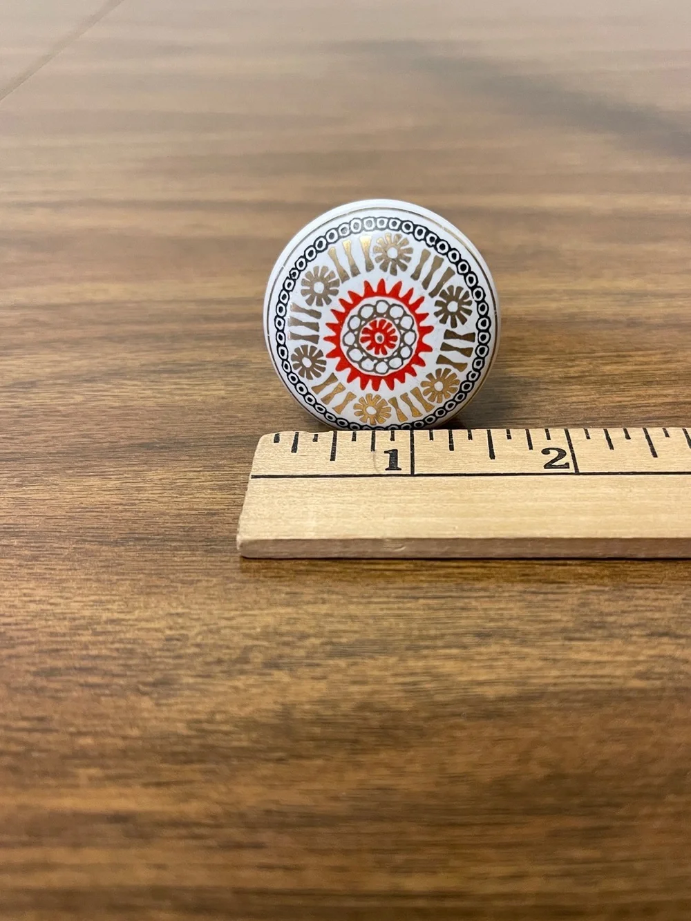 Set of 6 Patterned Knobs